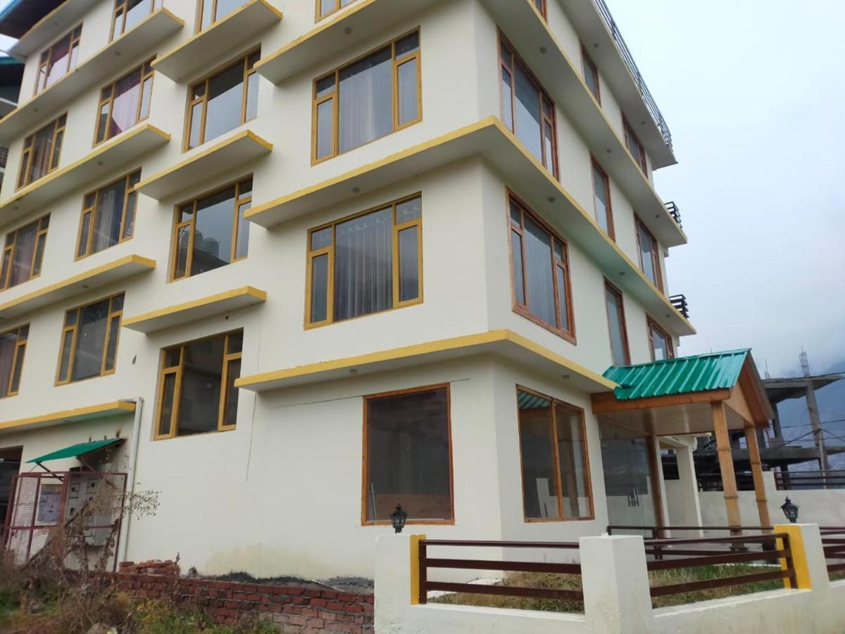 Lotus Inn Rohtang View Manali  Bagian luar foto